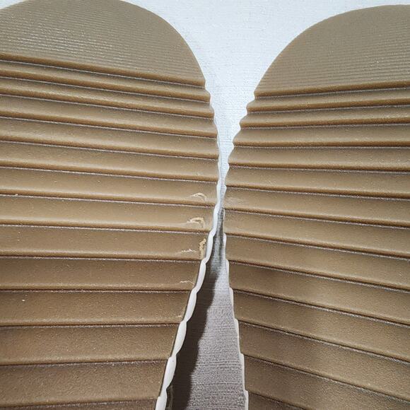 Universal thread Persephone sneaker size 12 women's light beige - Picture 7 of 9